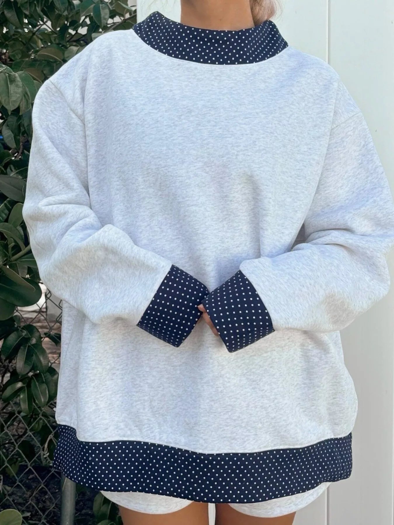 Trendsi Polka Dot Contrast Trim Dropped Shoulder Sweatshirt -