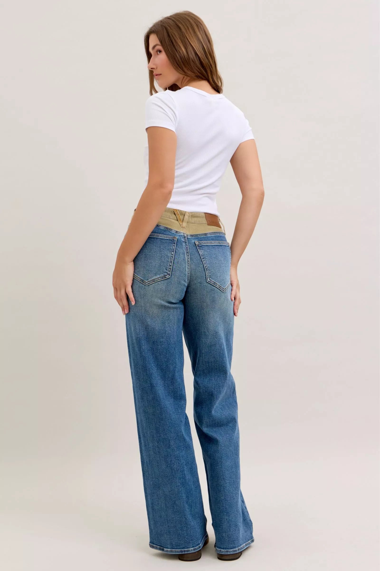 Women's jeans – product view 8