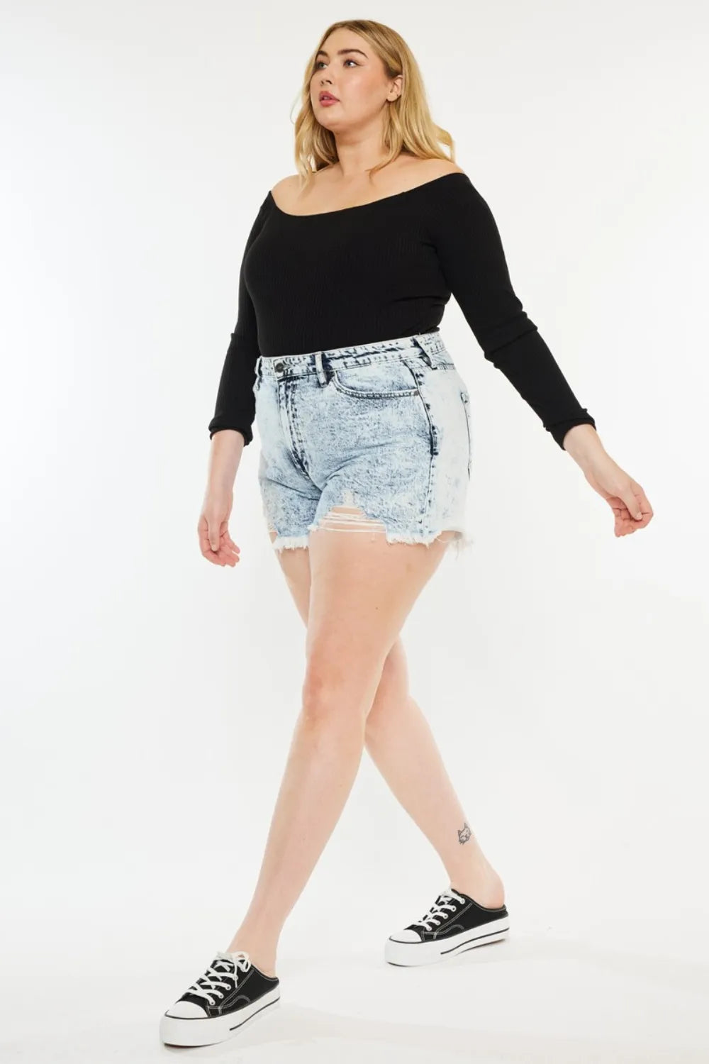 Women's shorts – product view 9