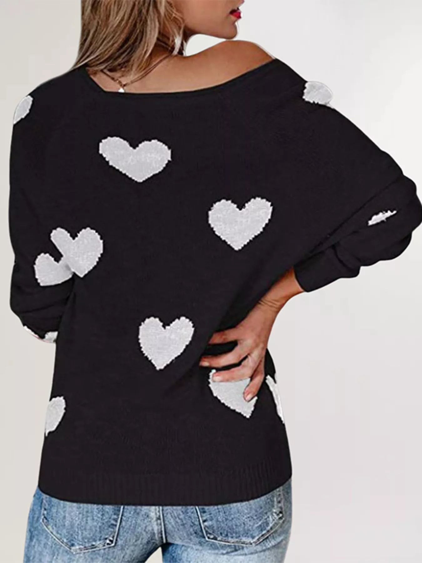 Trendsi Heart Pattern V-Neck Sweater -