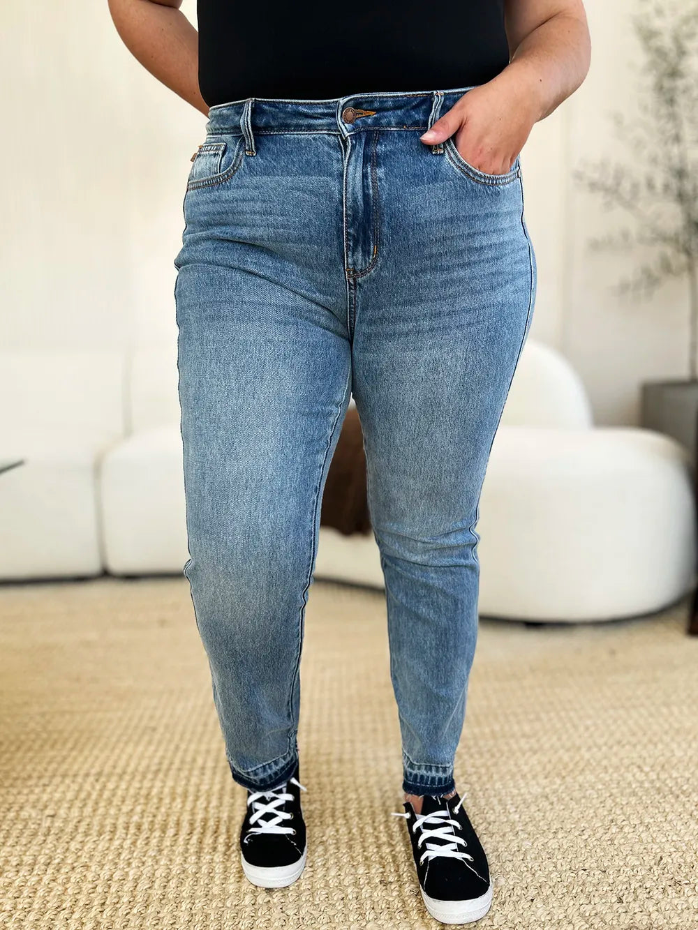 Women's jeans – product view 10