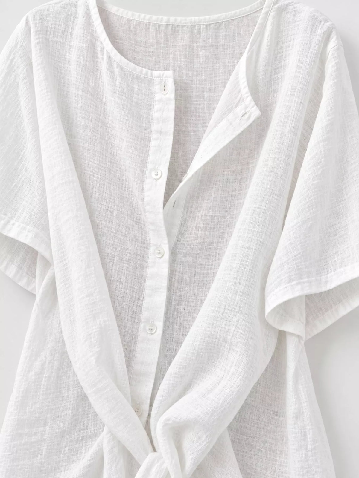Linen-blend shirt, white neckline detail
