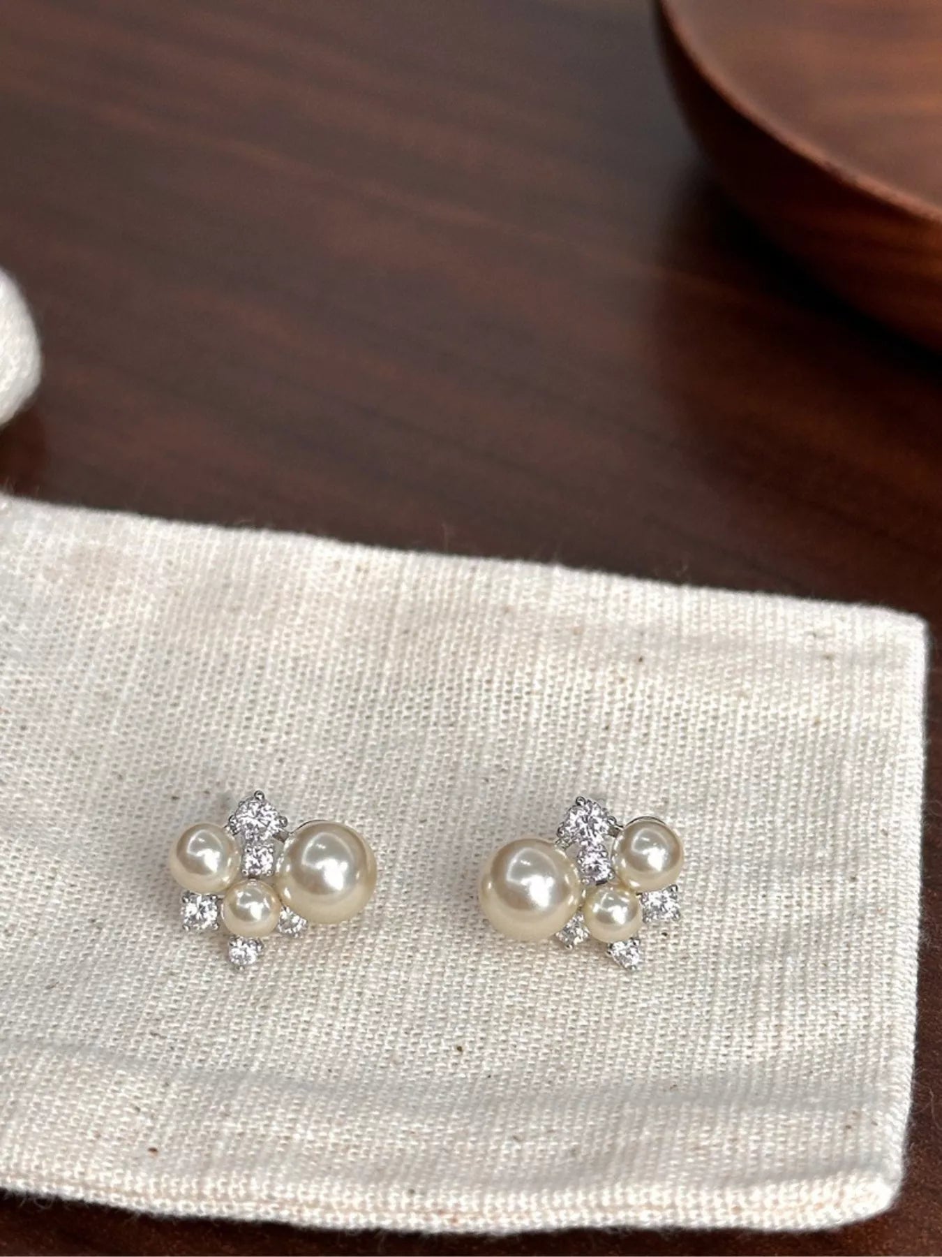 Trendsi Pearl Cluster Stud Earrings -