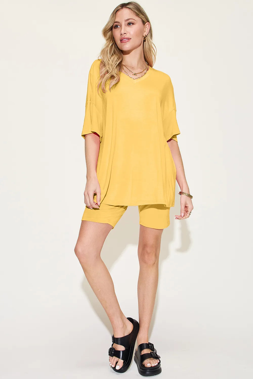 Women's clothing set – product view 4