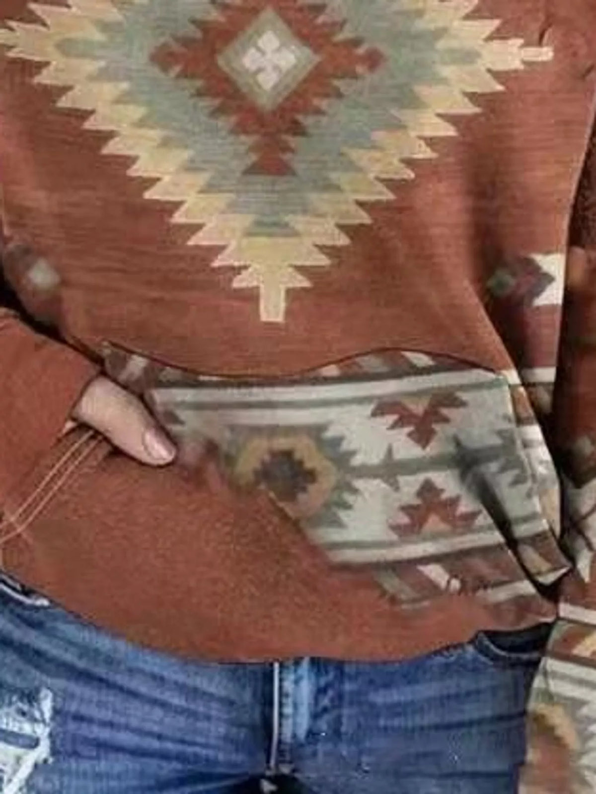 Aztec-print hoodie, brown pocket detail