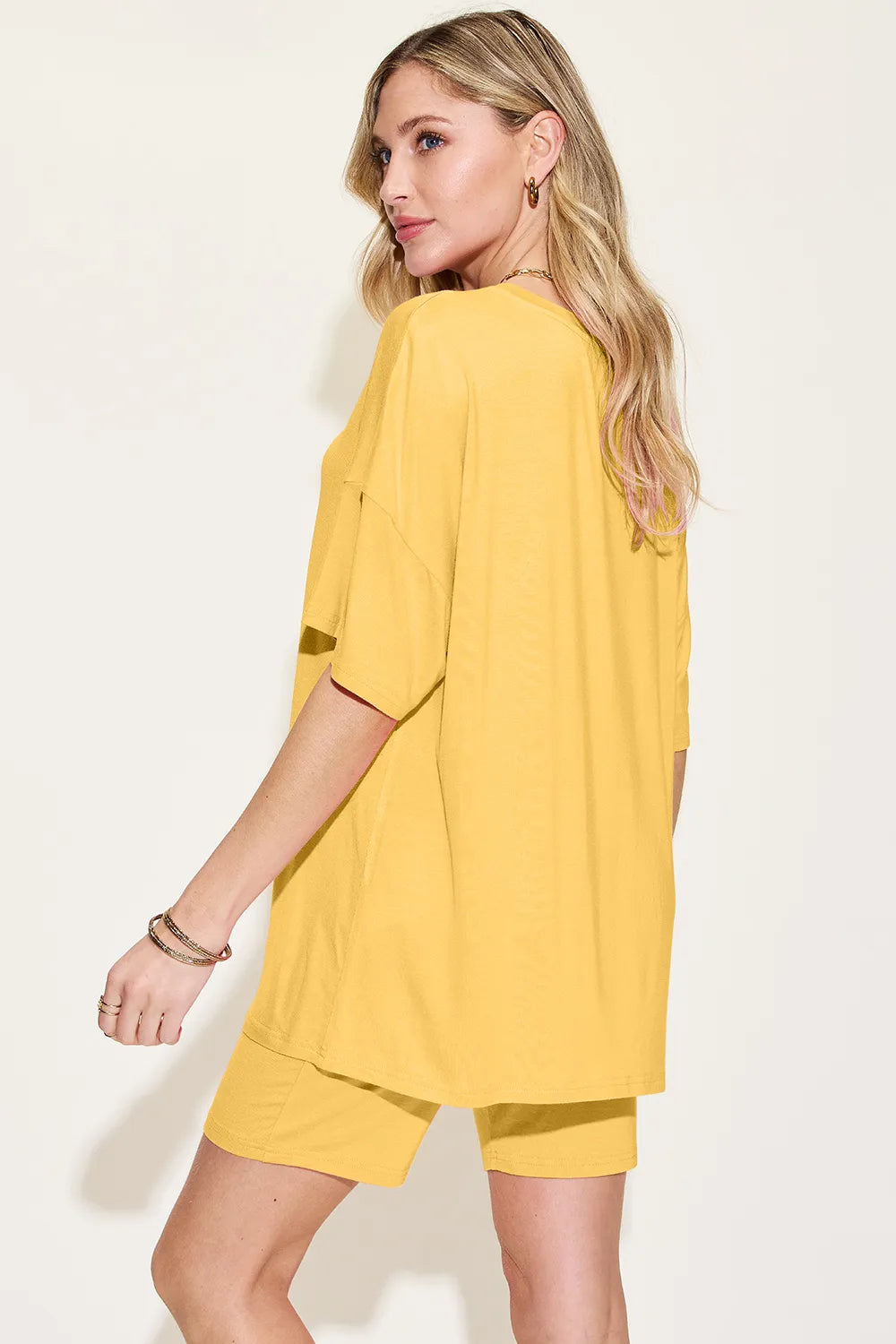 Women's clothing set – product view 3