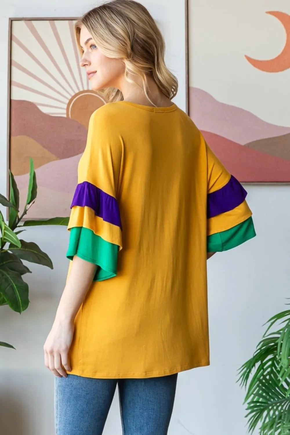 Women's apparel – product view 5