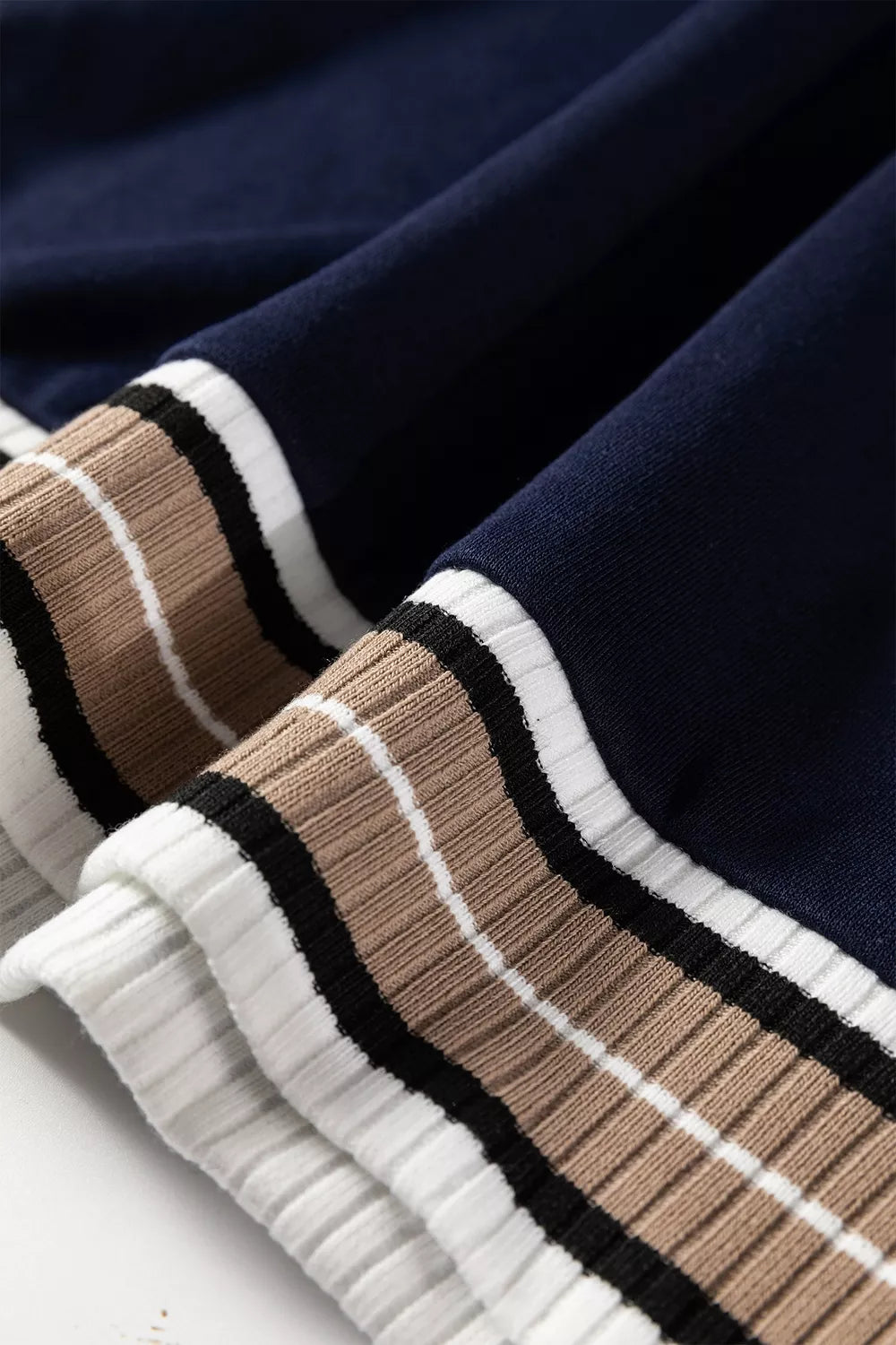 Trendsi Contrast Striped Trim V Neck Sweatshirt -