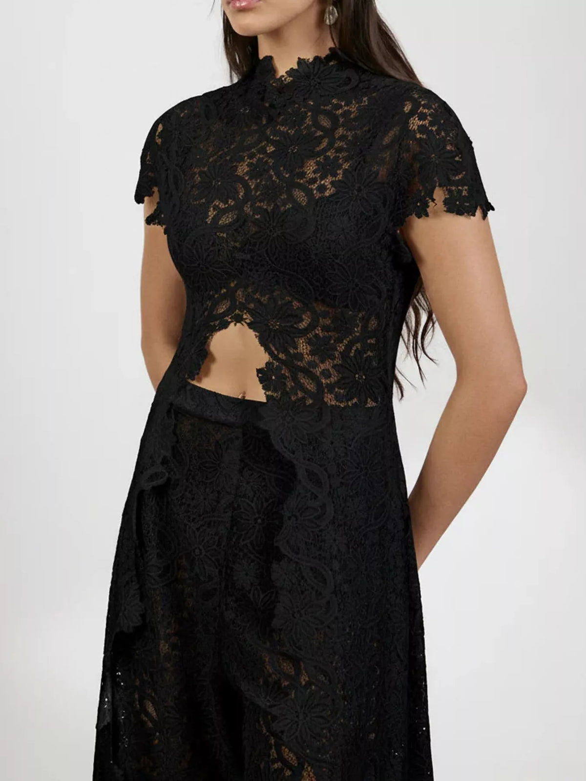 Black-Set lace short sleeve top and pants set