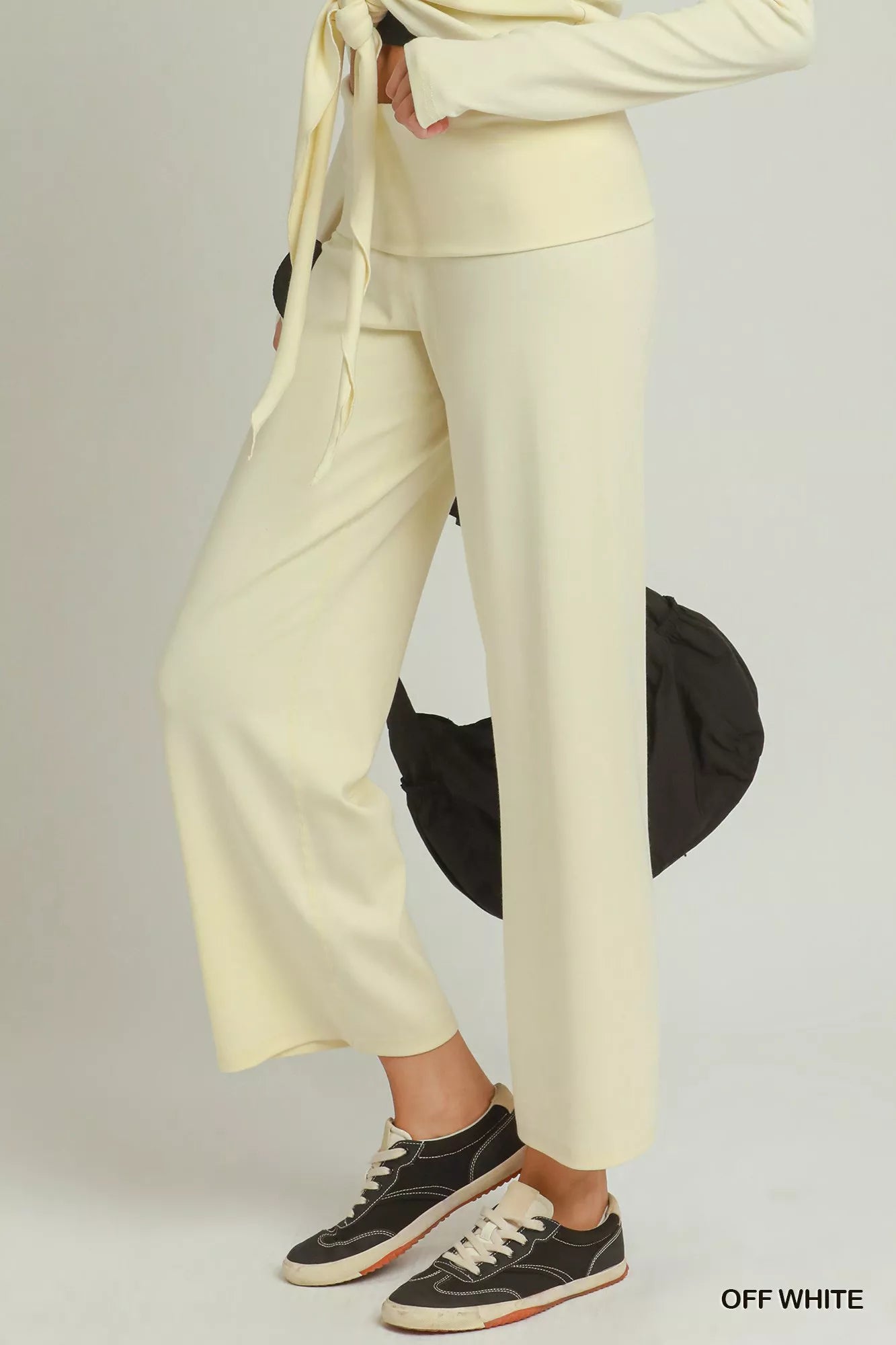 Women's pants – product view 2