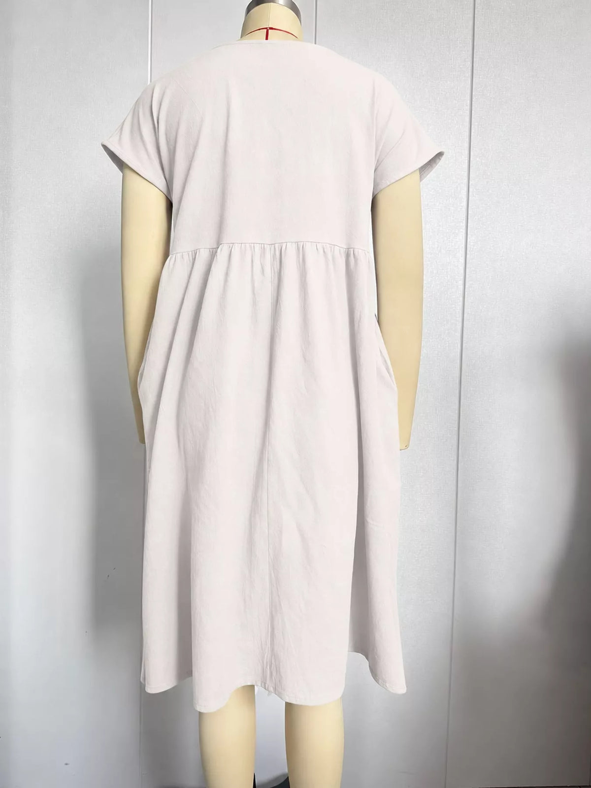 Round neck short sleeve midi dress, back view
