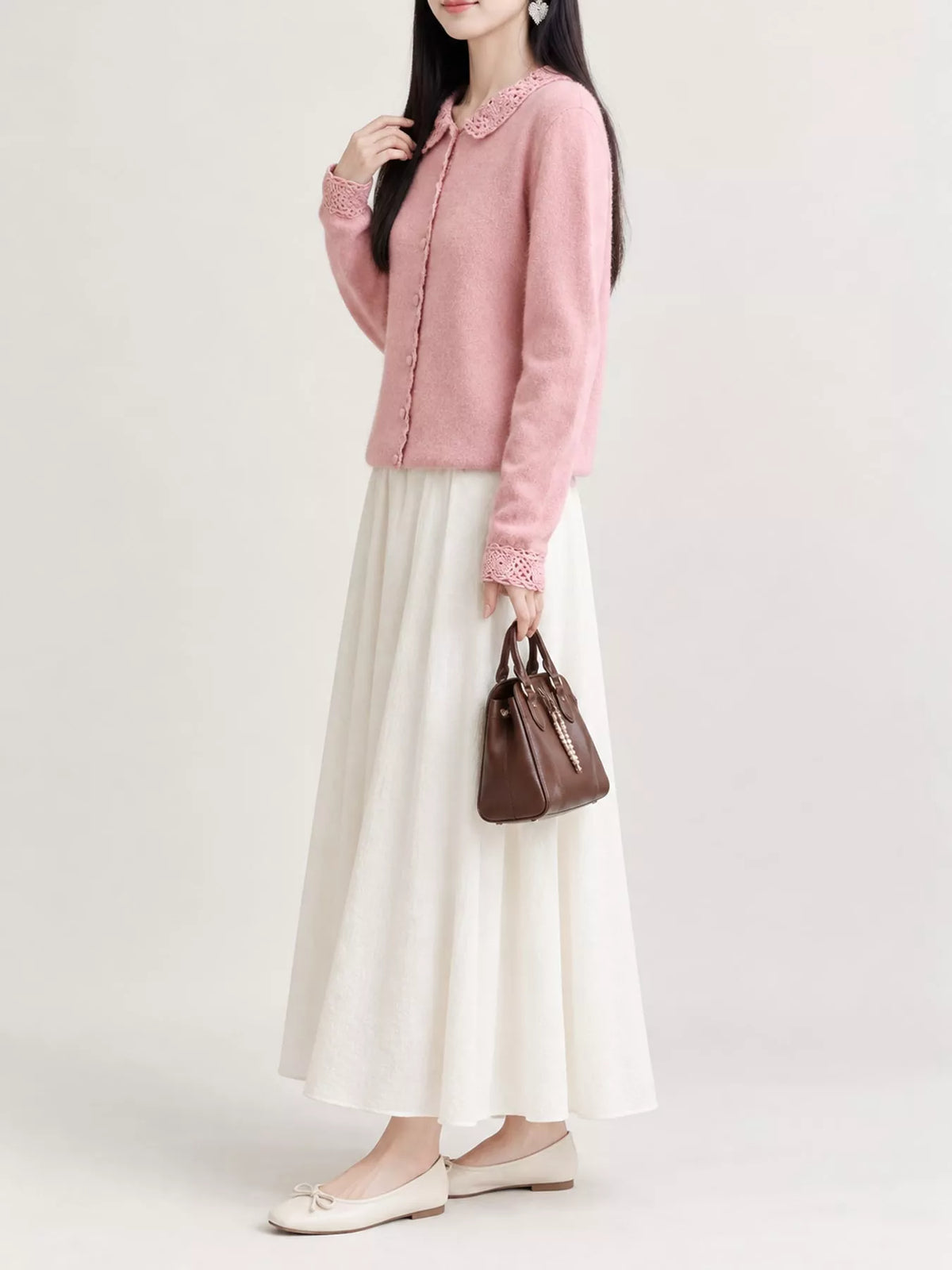 Lace-collar cardigan, pink side