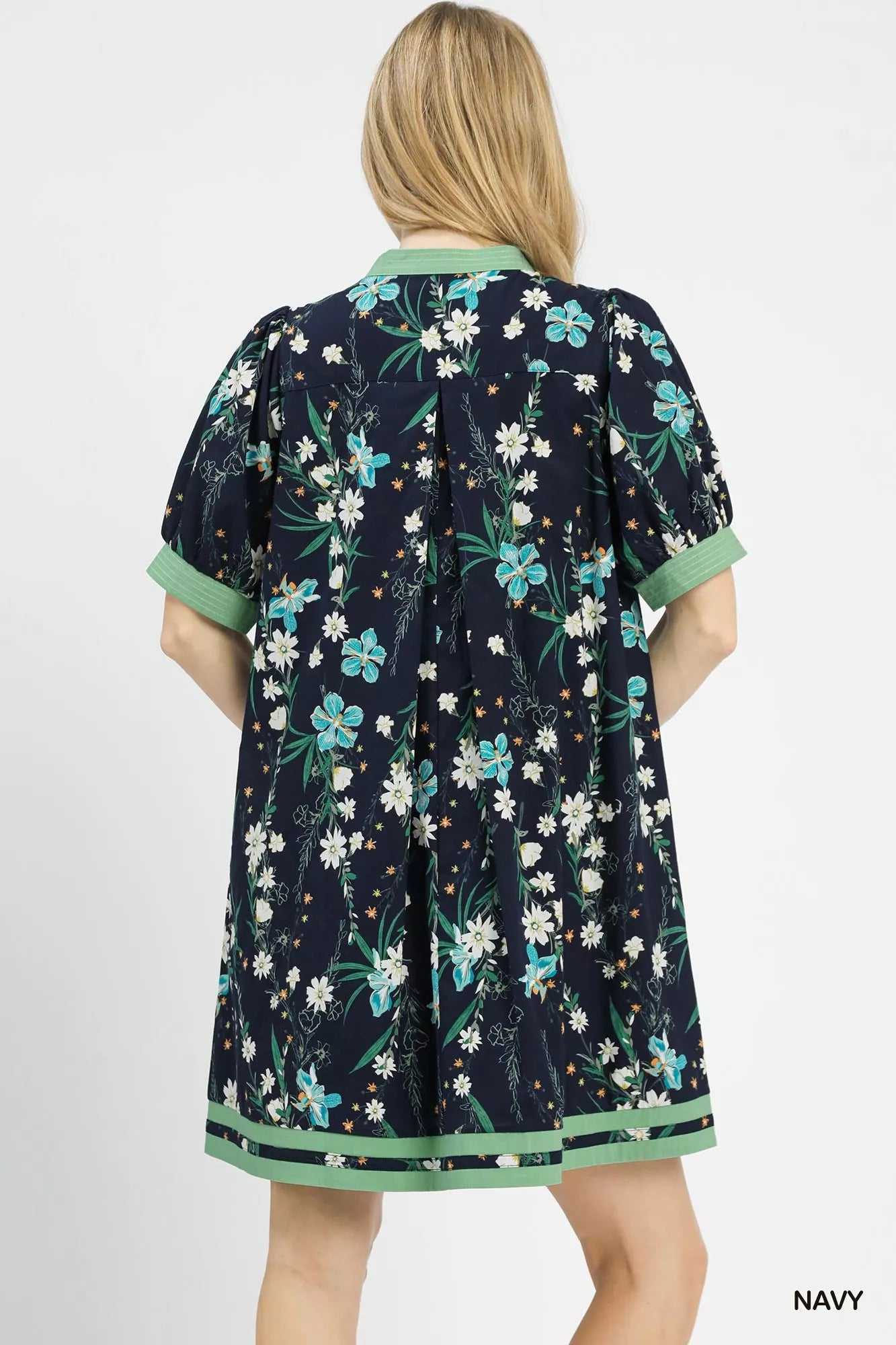 Women's apparel – product view 3