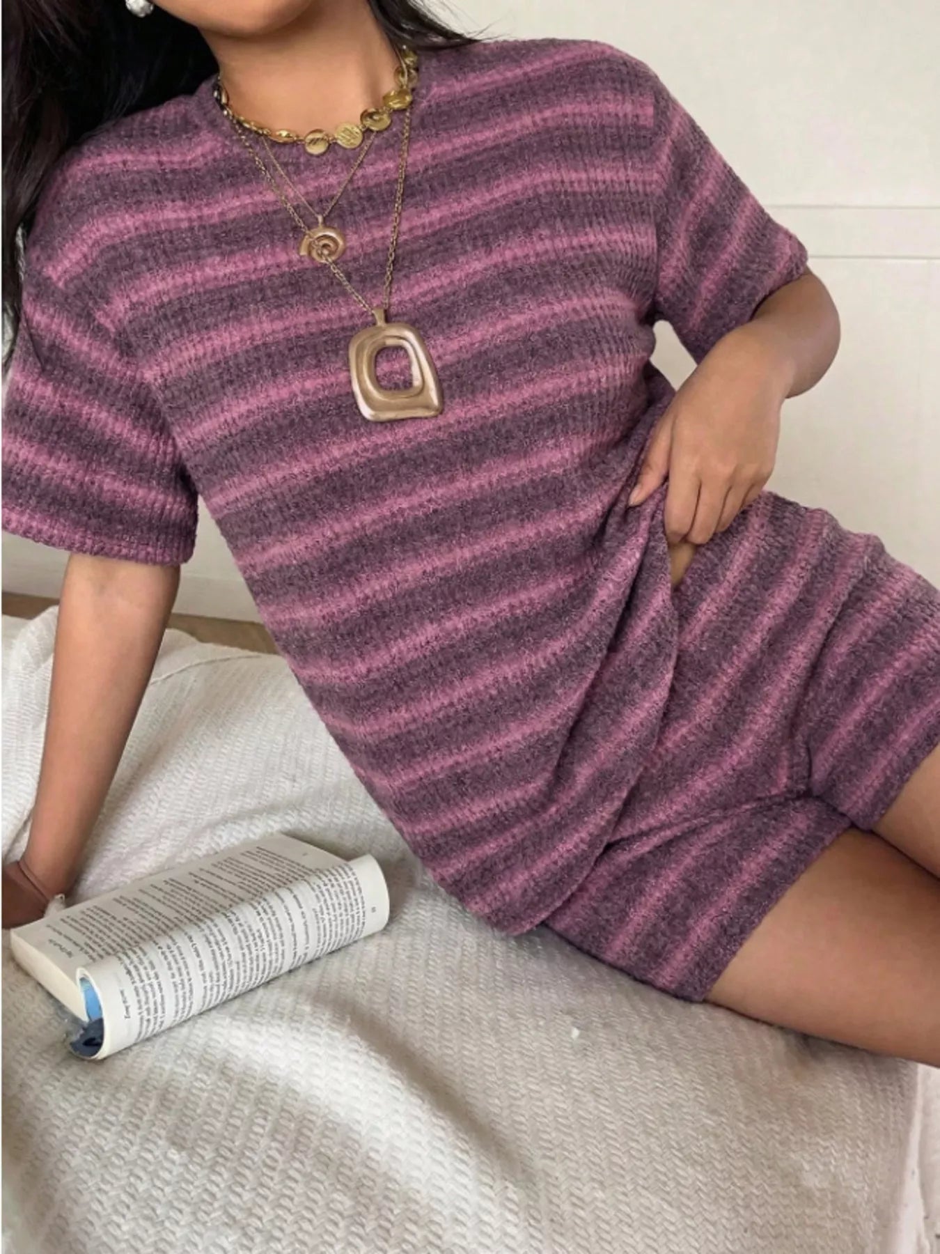 Women's clothing set – product view 2