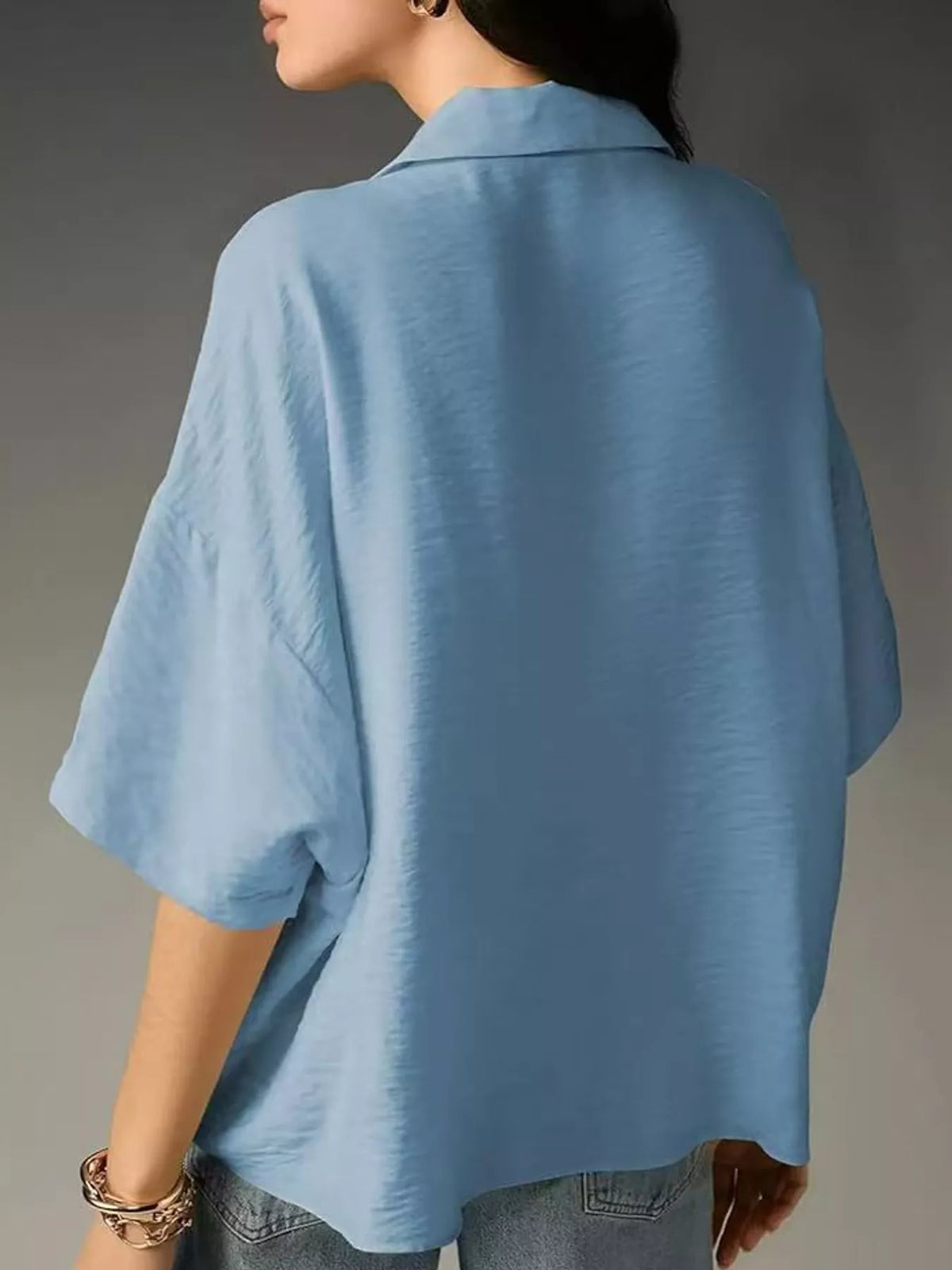 Half-sleeve blouse, blue back