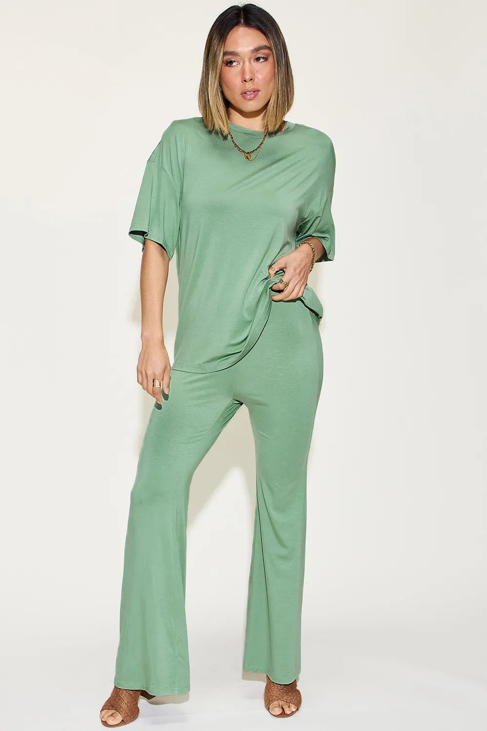 Women's clothing set – product view 1