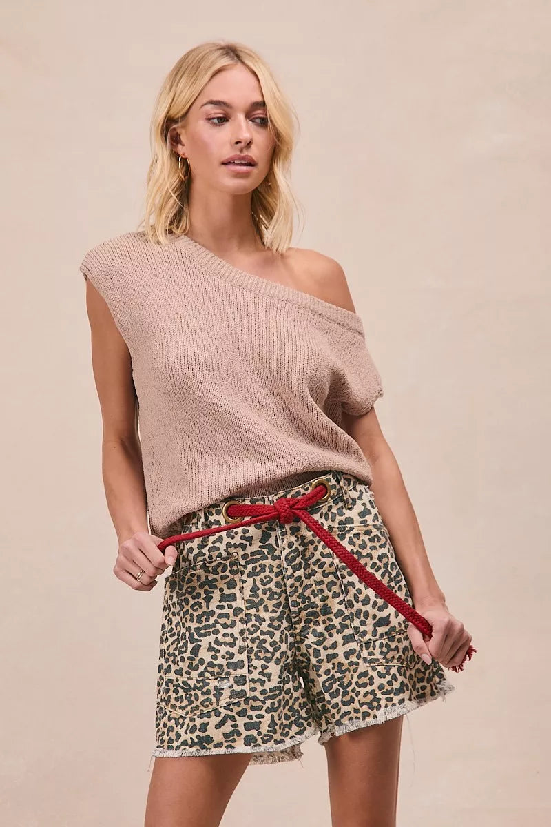 Women's shorts – product view 4
