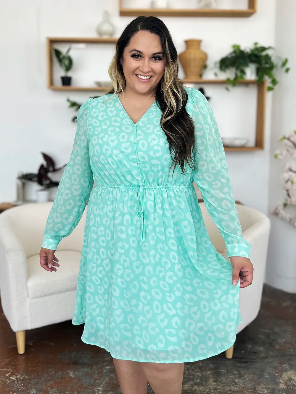 Women's apparel – product view 6