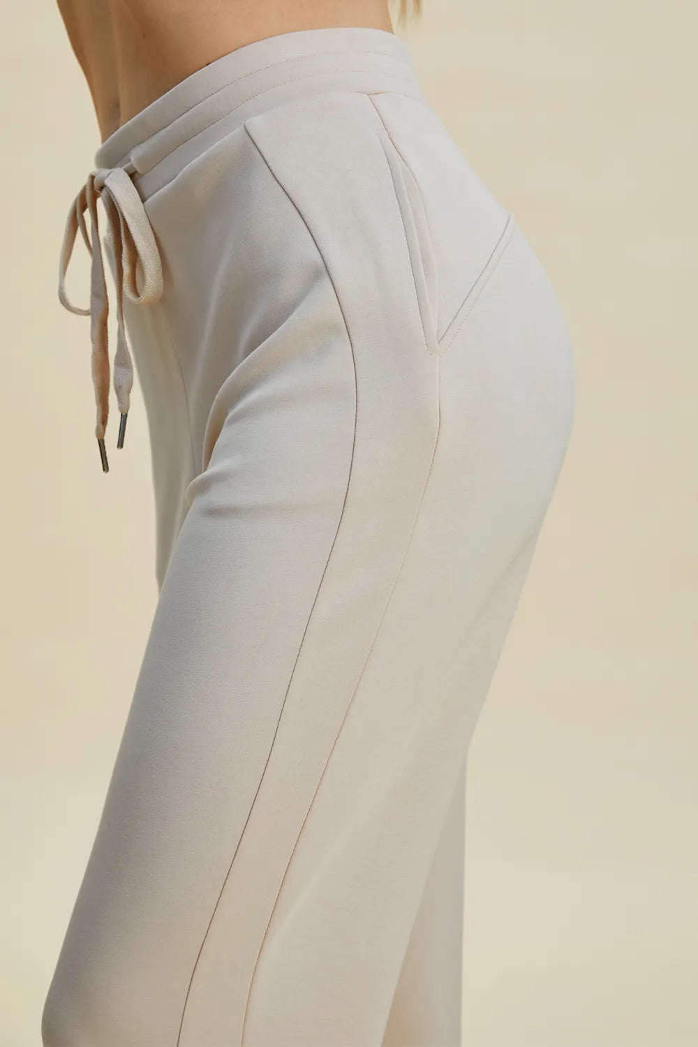 Women's pants – product view 9