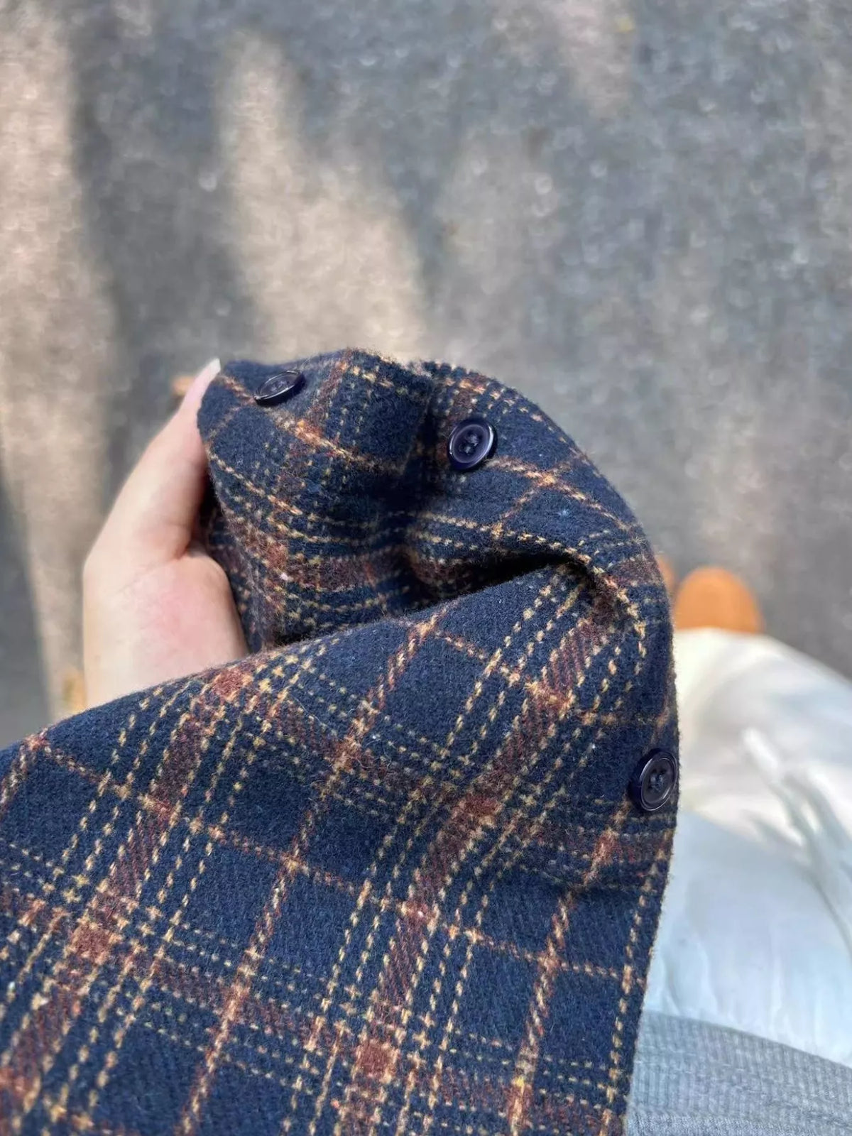 Plaid Button-Down Long Sleeve Shirt — construction details