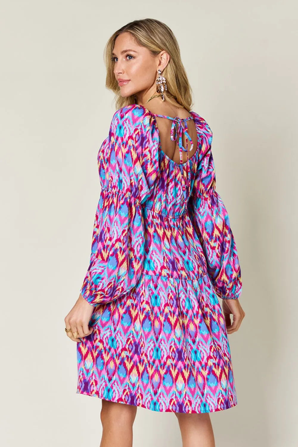 Women's apparel – product view 4