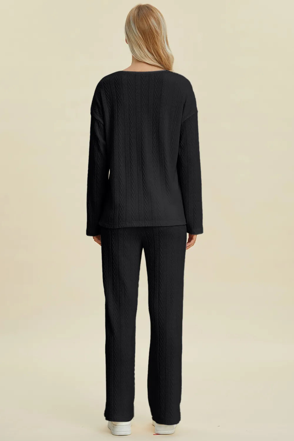 Women's clothing set – product view 2