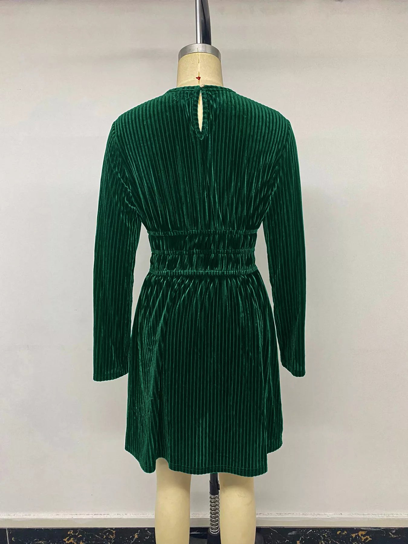 Trendsi Ribbed Keyhole Long Sleeve Mini Dress -