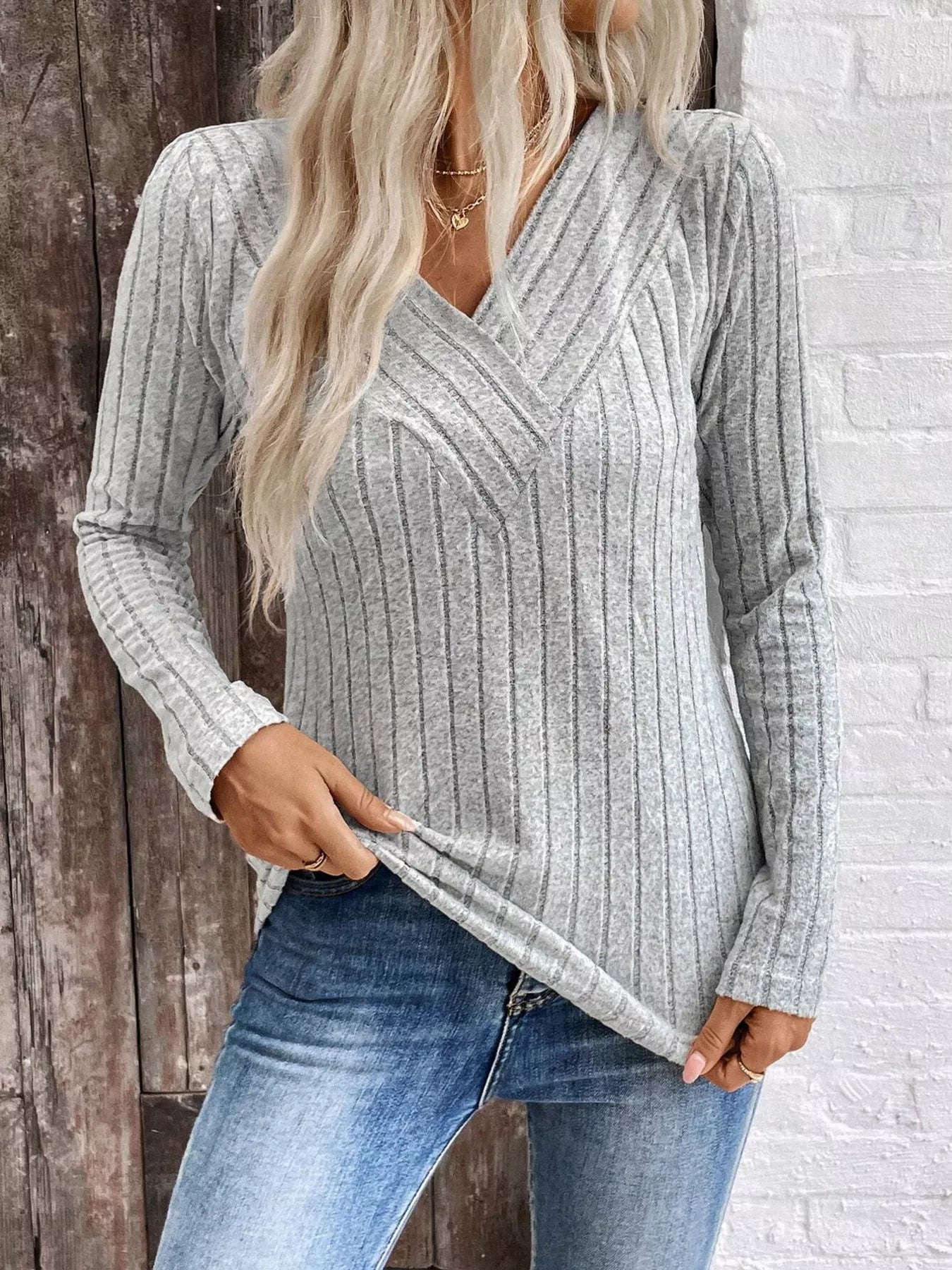 Trendsi Ribbed V-Neck Long Sleeve T-Shirt -