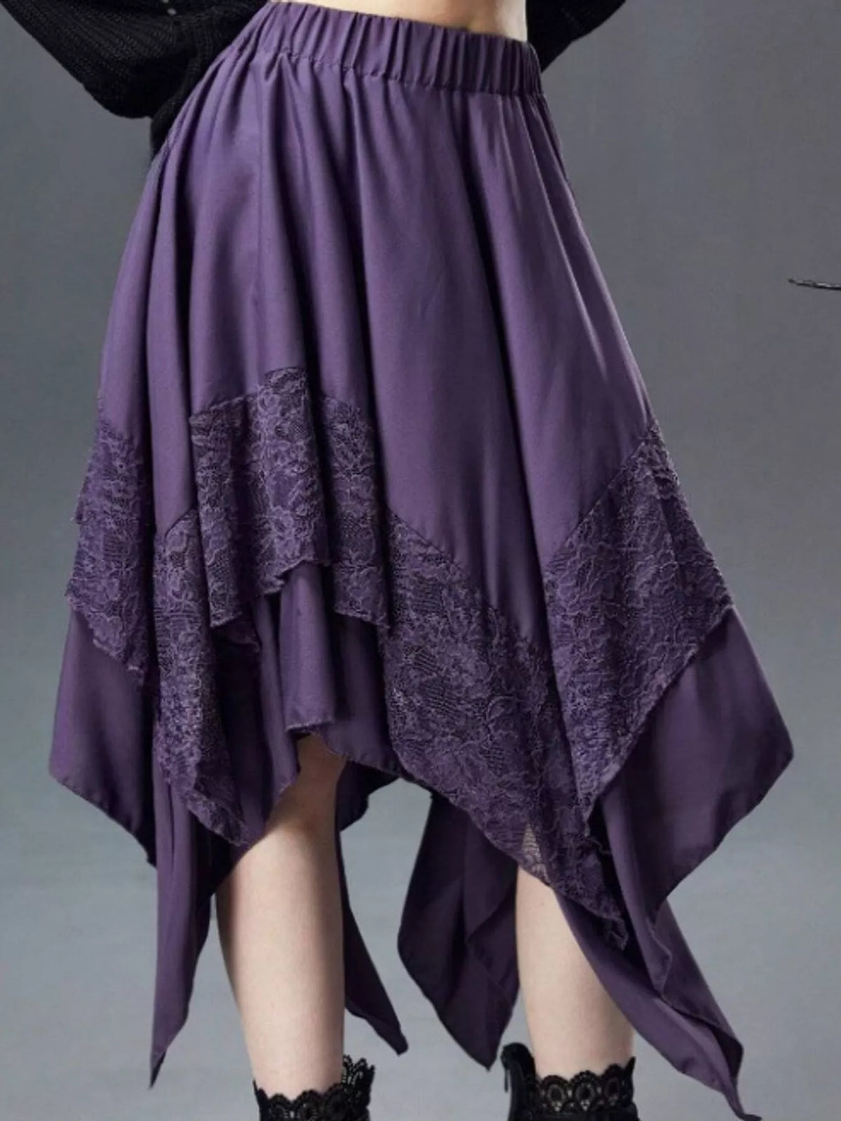 Asymmetric lace skirt, purple side