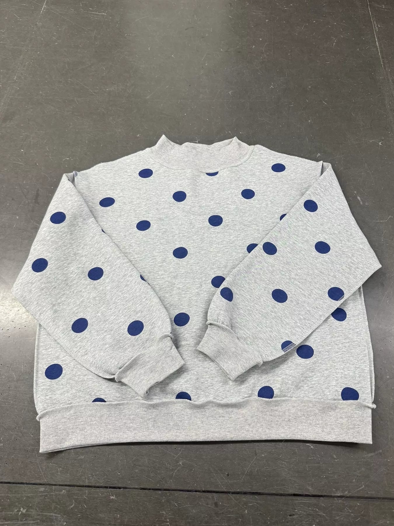 Trendsi Oversized Polka Dot Crewneck Sweatshirt -