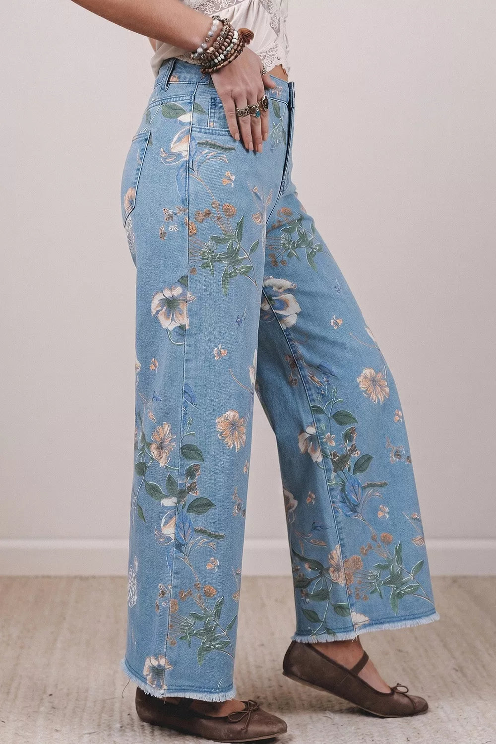 Trendsi Floral Print Wide-Leg Jeans -