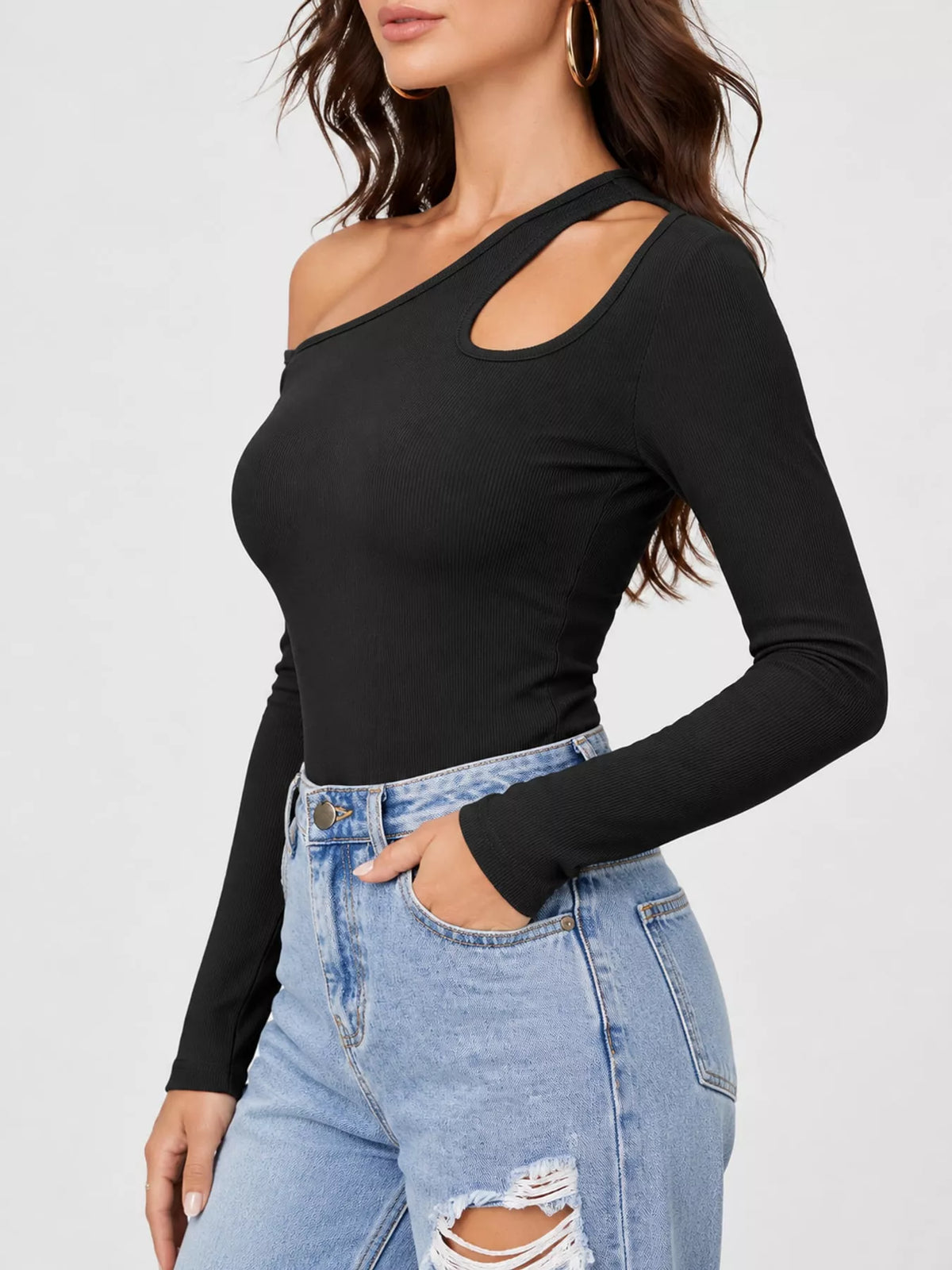 One-shoulder top, black side