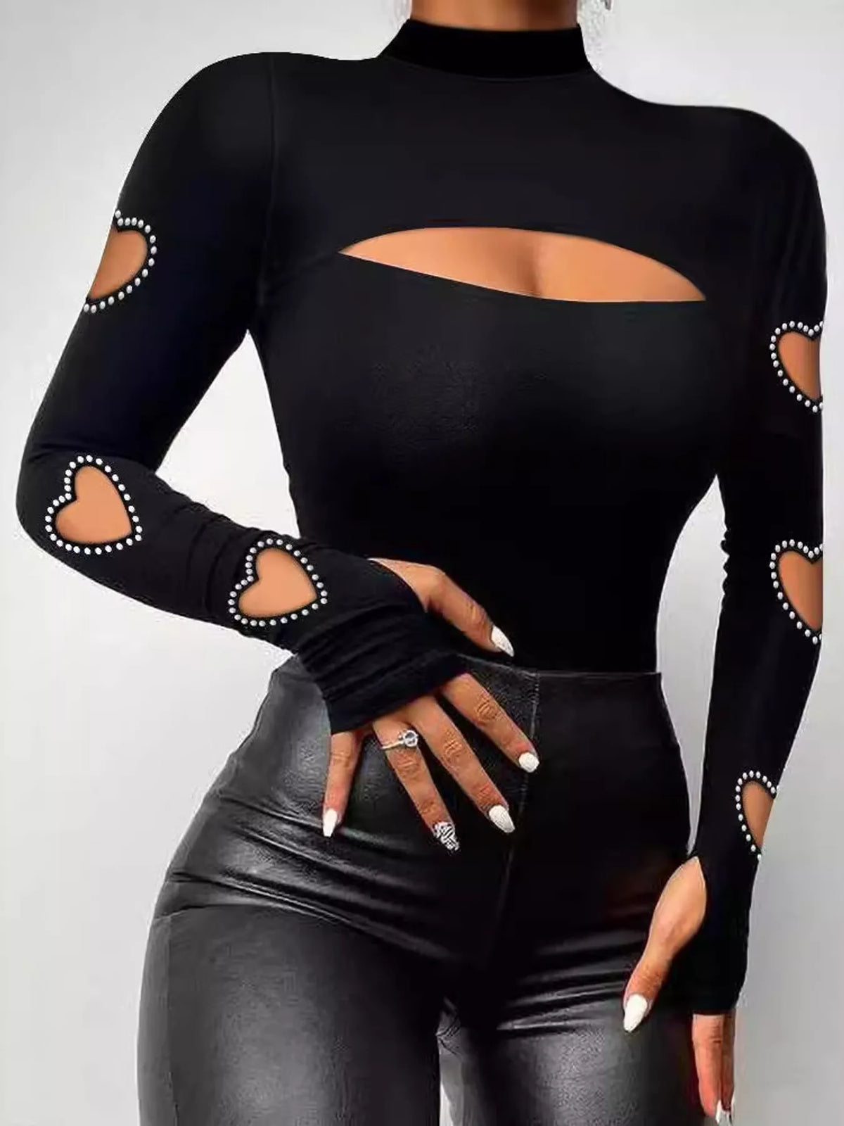 Heart-cutout top, black front heart cutouts