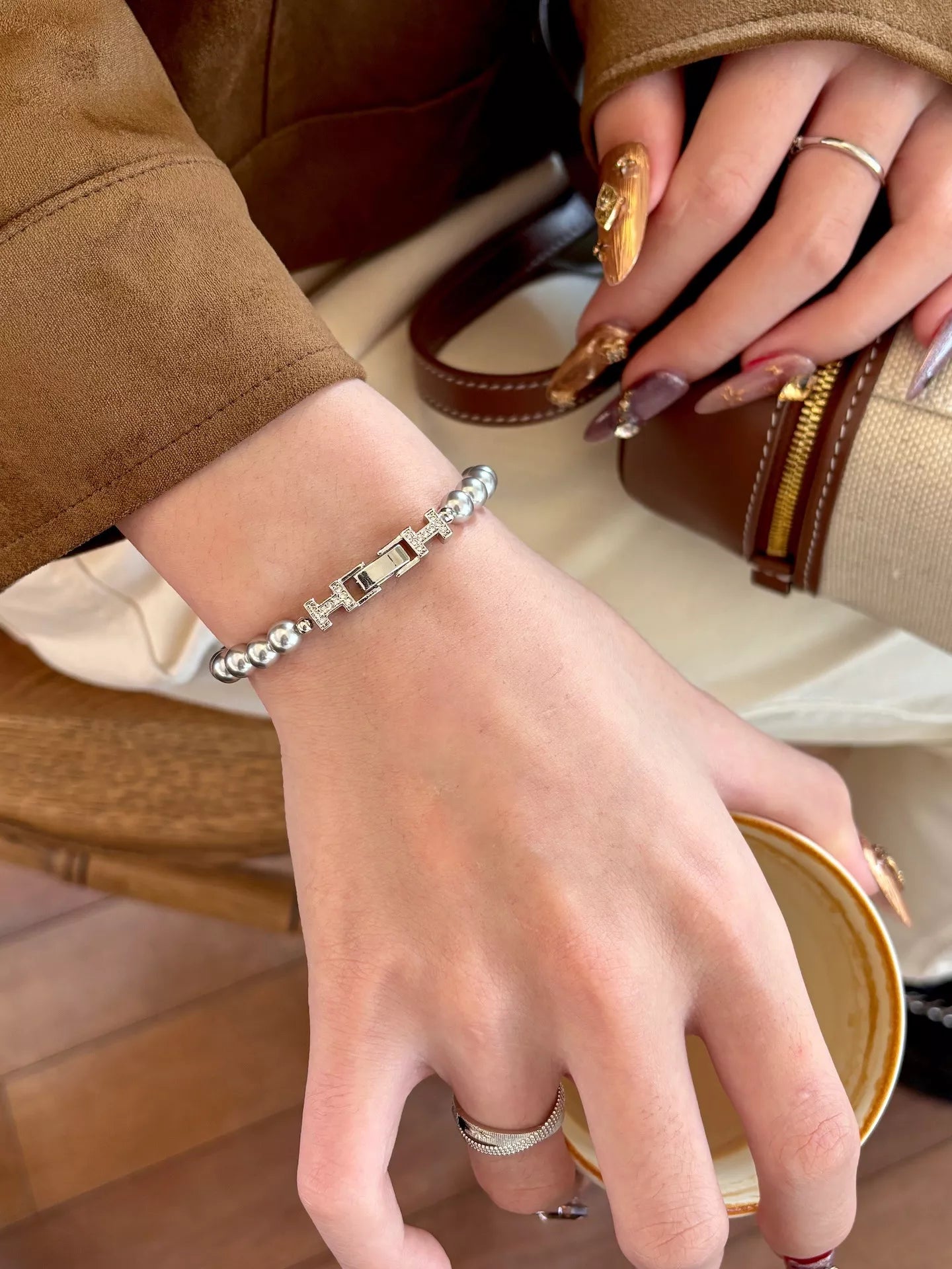 Trendsi Pearl Double H Buckle Bracelet -