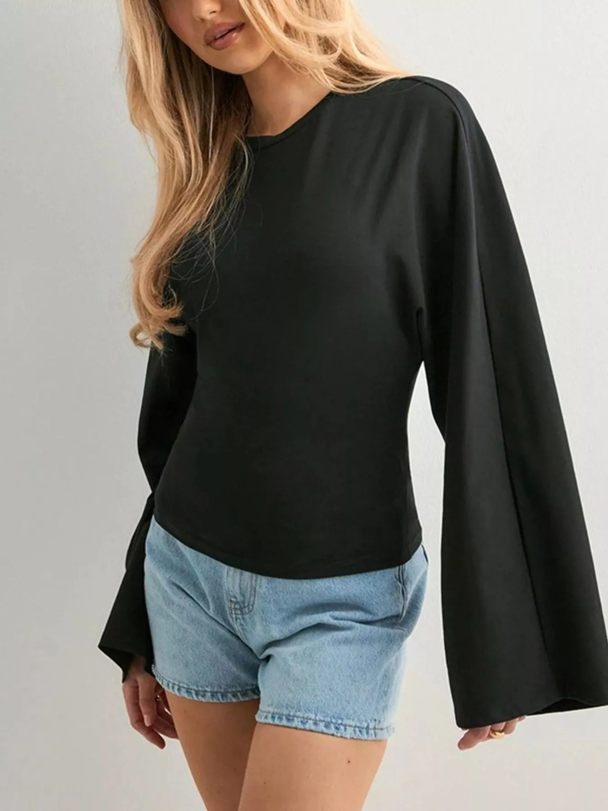 Black Solid Long Sleeve Crew Neck Stretch T-Shirt full front view