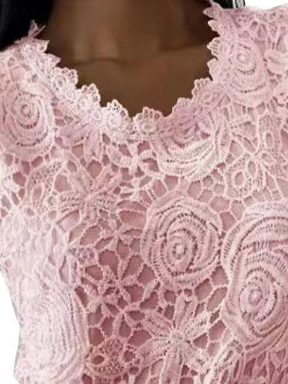 Floral Lace Short Sleeve Blouse, neckline detail