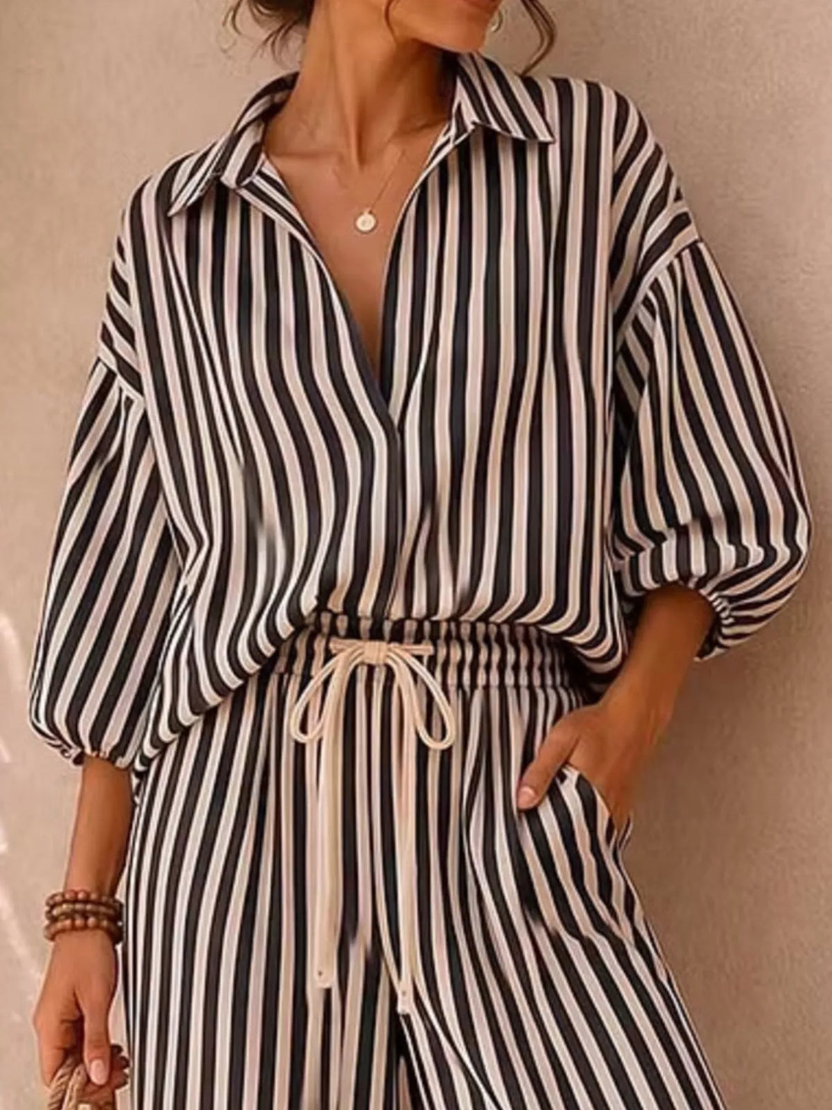 Women's clothing set – product view 5