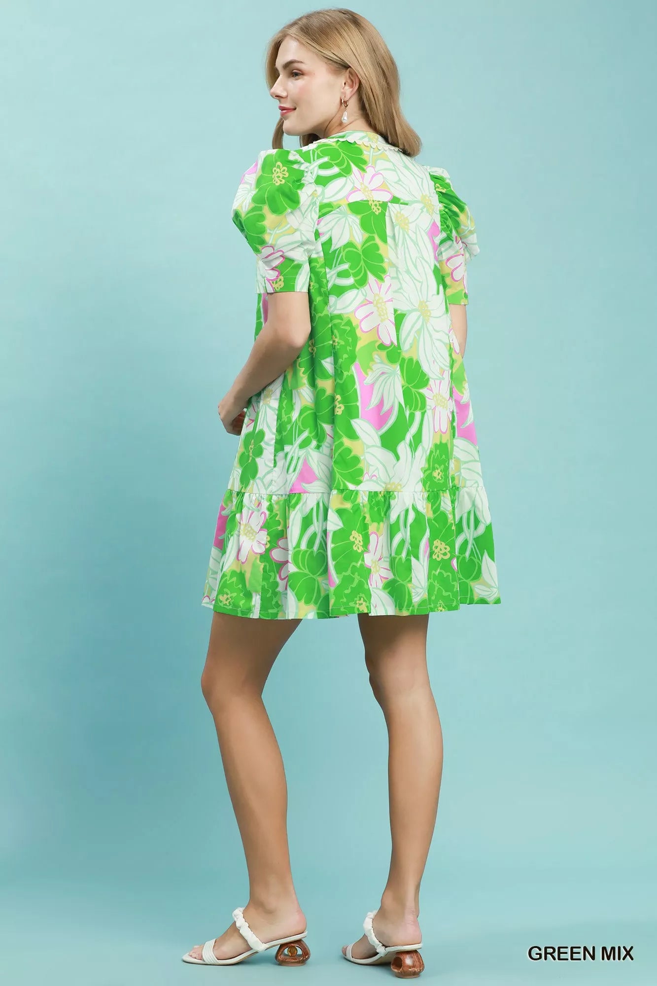 Women's apparel – product view 3
