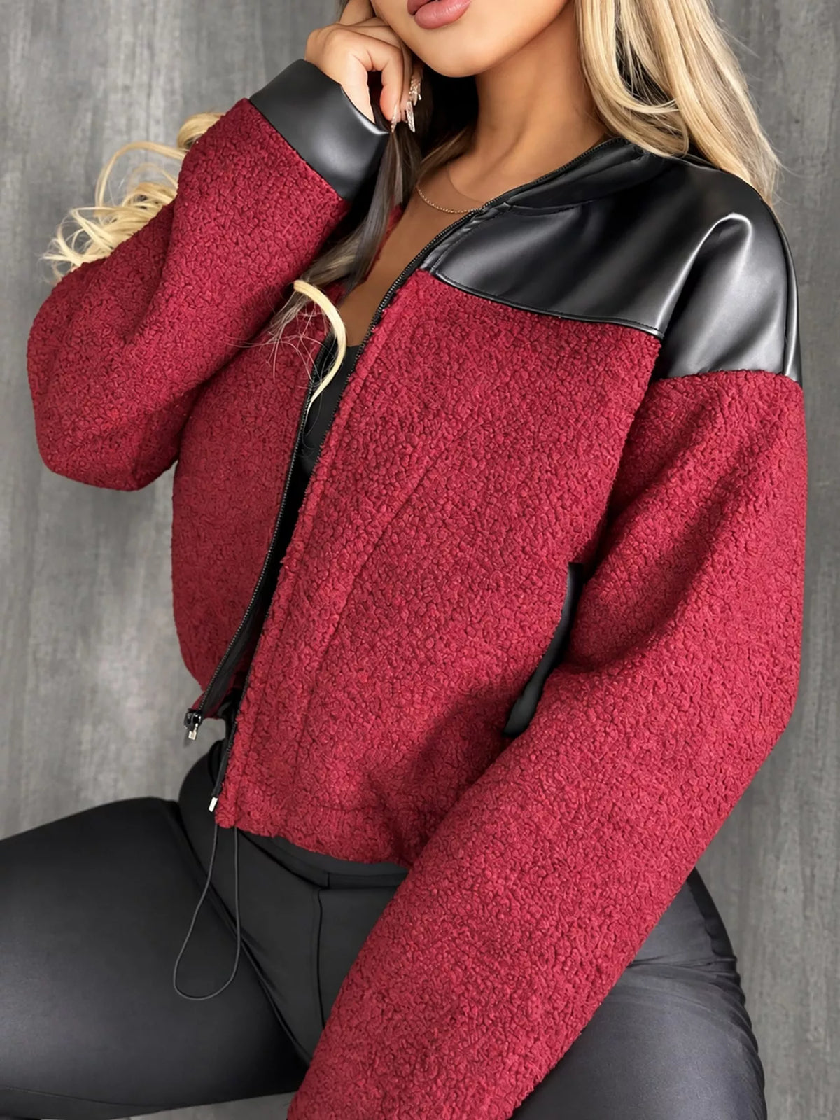 Sherpa-contrast jacket, burgundy seated front