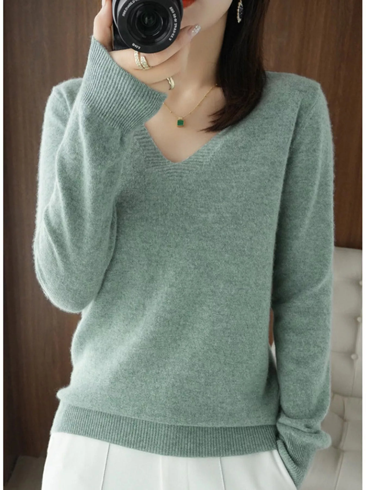 V-Neck Knit Sweater in green