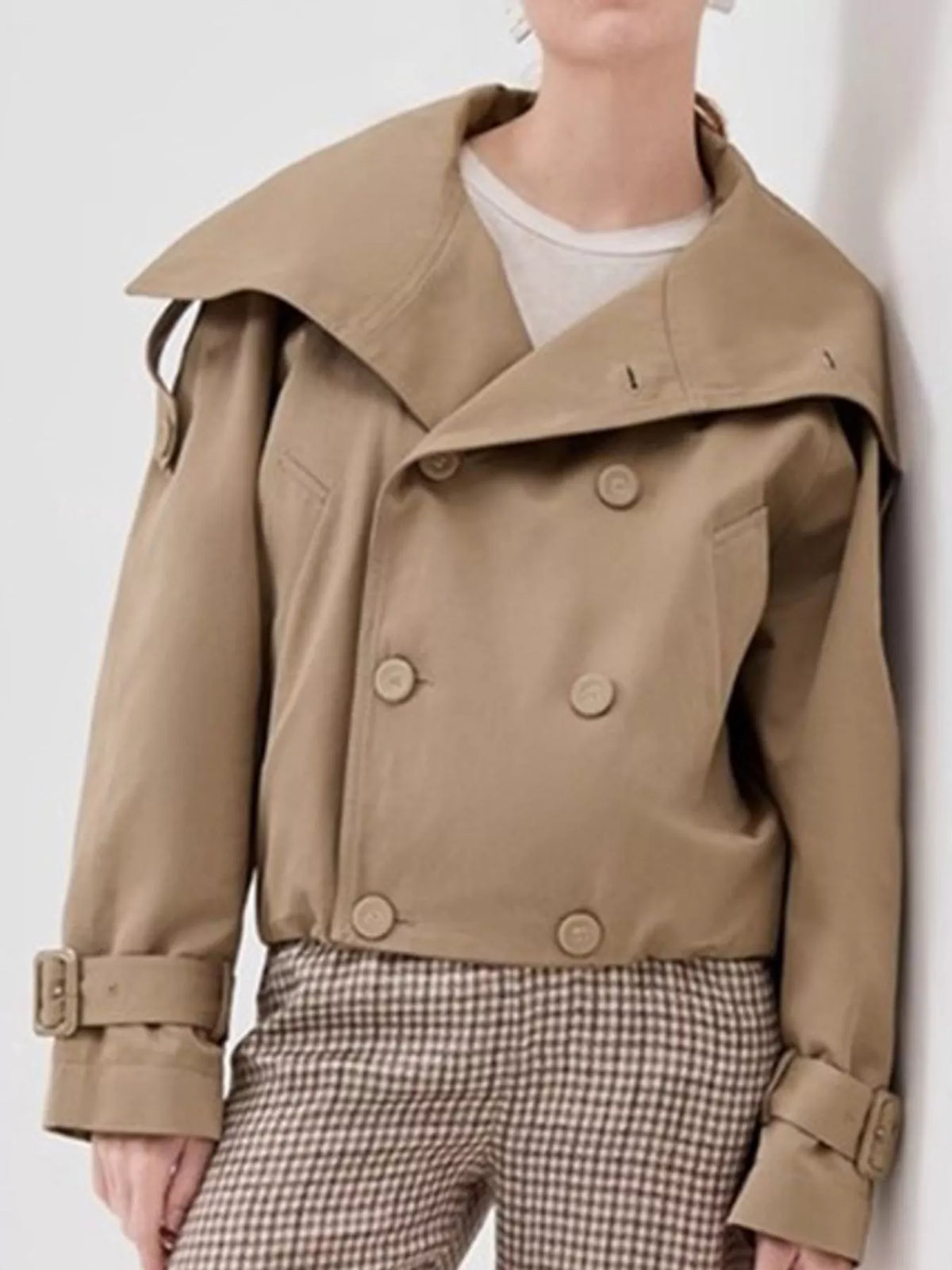 Women's Double-Breasted Cropped Trench Jacket in camel — front view
