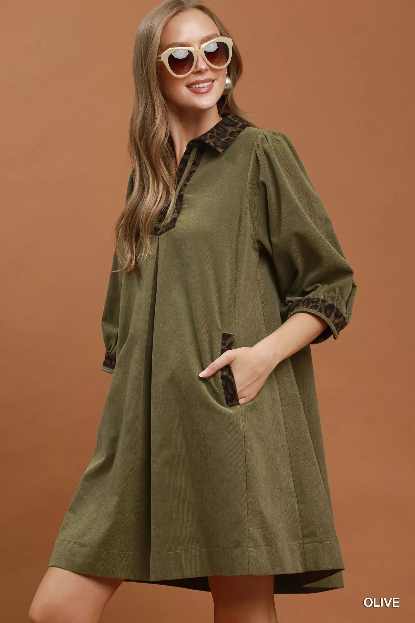 Women's apparel – product view 2
