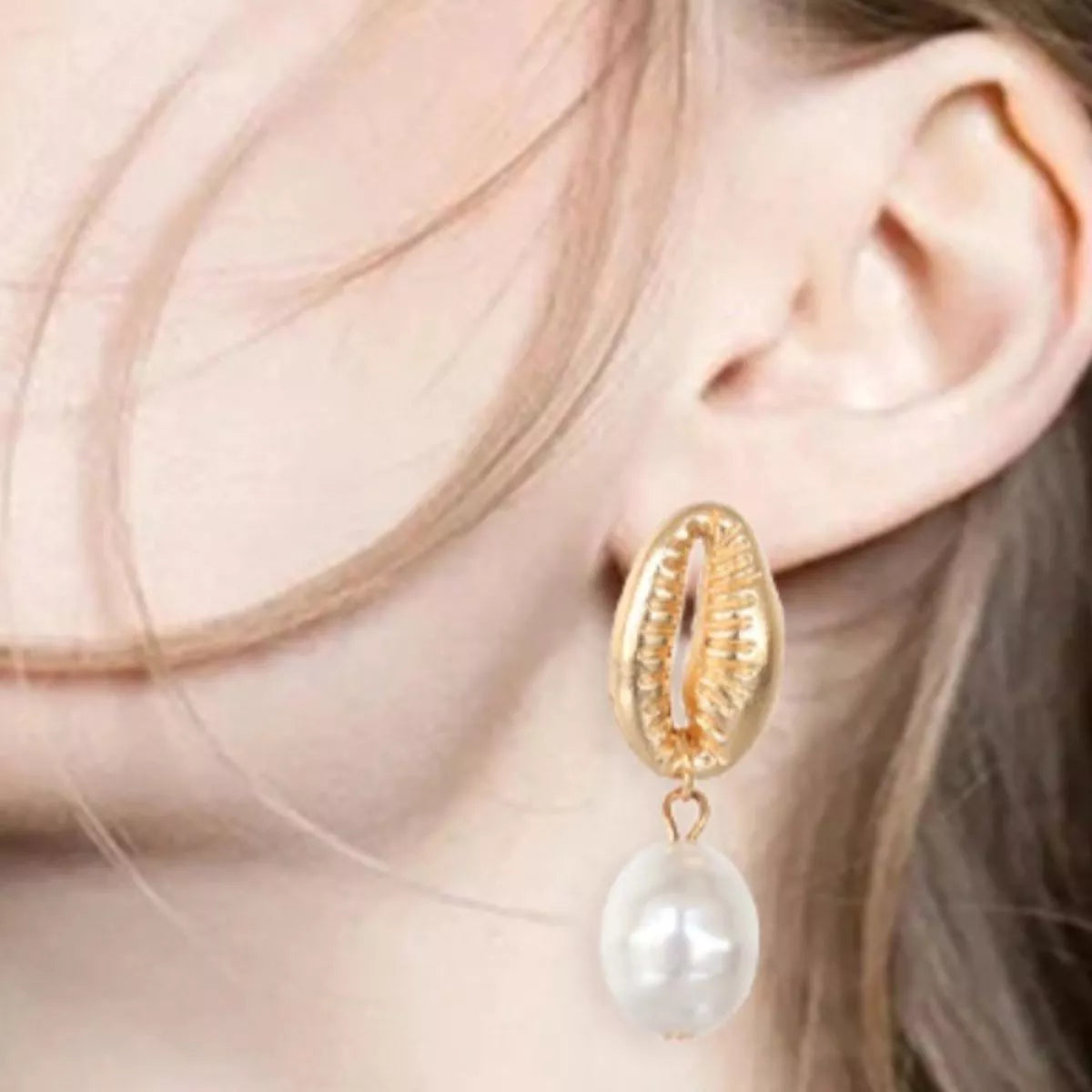Trendsi 4 Pair 18K Gold-Plated Shell Minimalist Earrings -