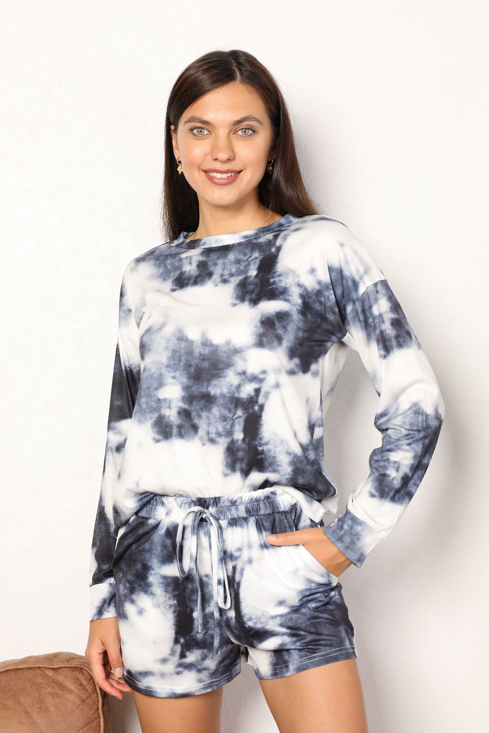 Women's clothing set – product view 1