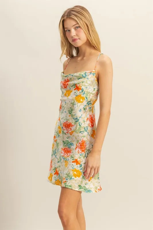 Women's apparel – product view 3