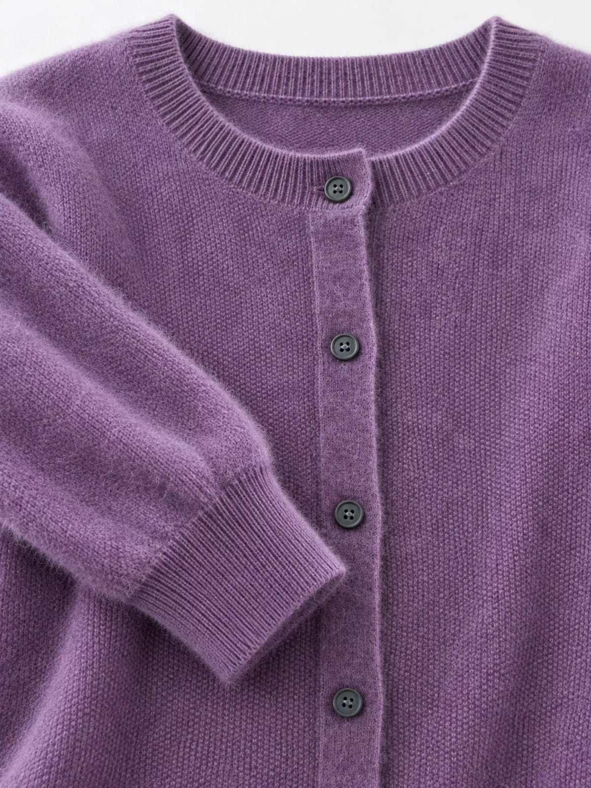 Ribbed cardigan, purple button detail