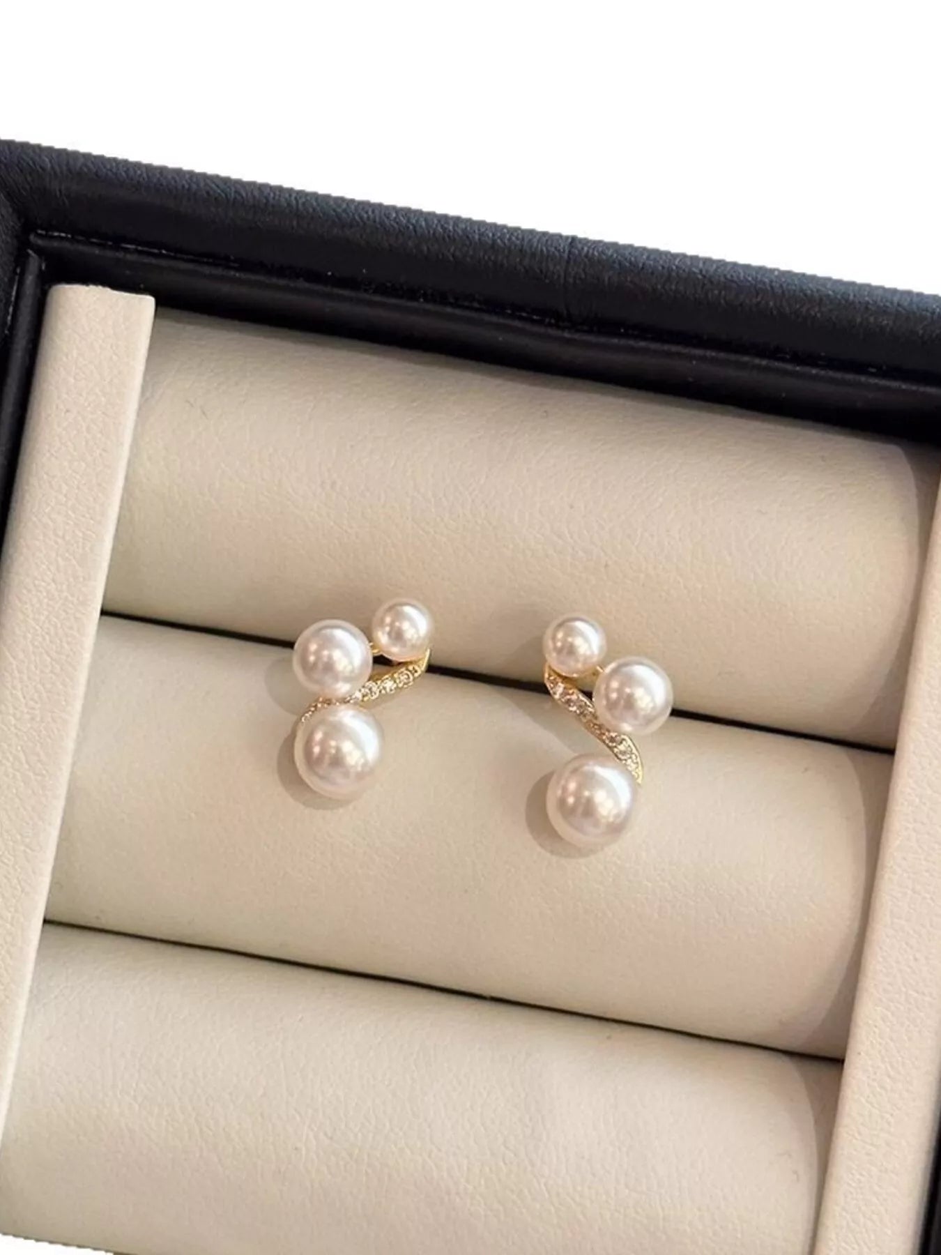 Trendsi Pearl Cluster Earrings -