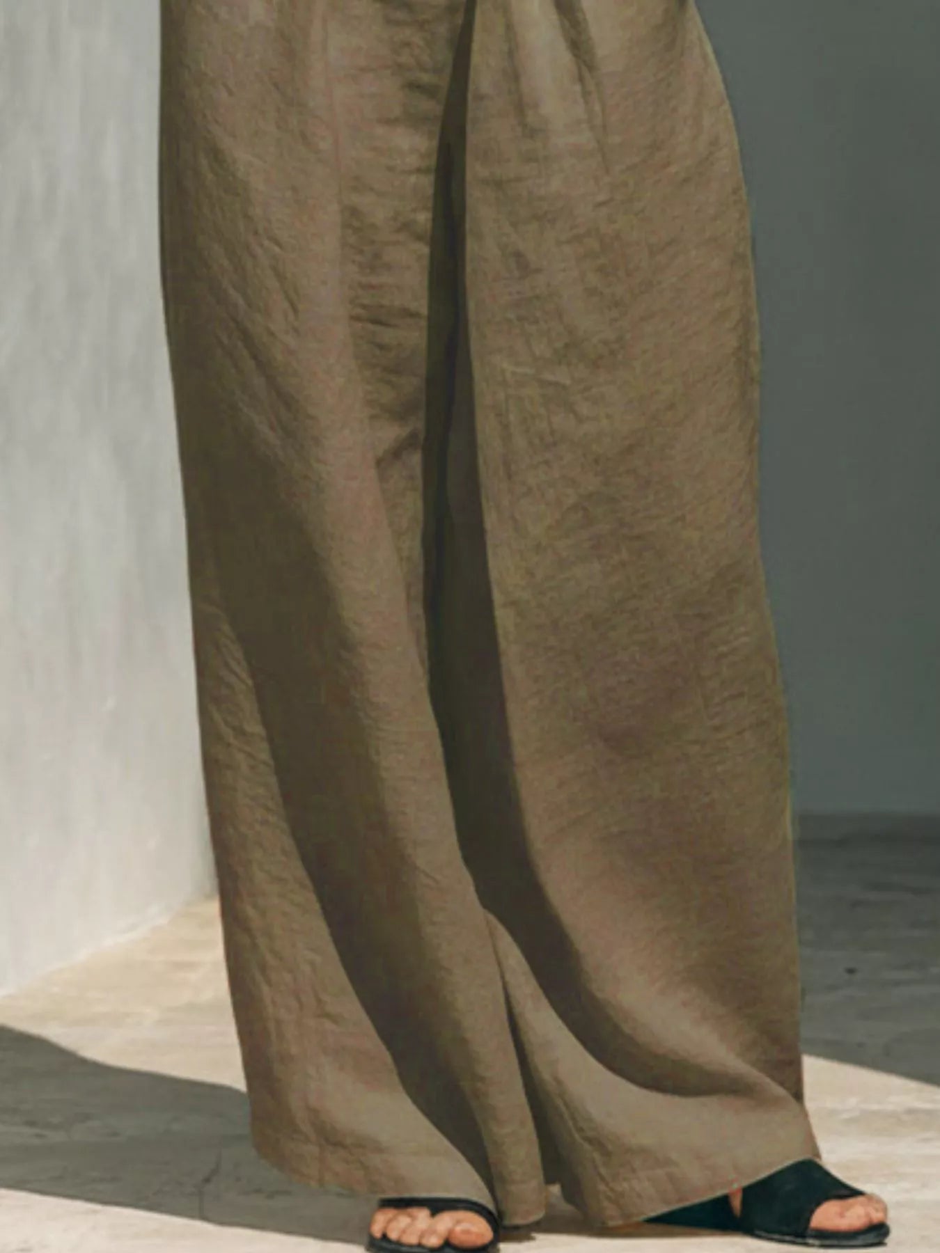 Turtleneck sleeveless top and wide-leg pants set