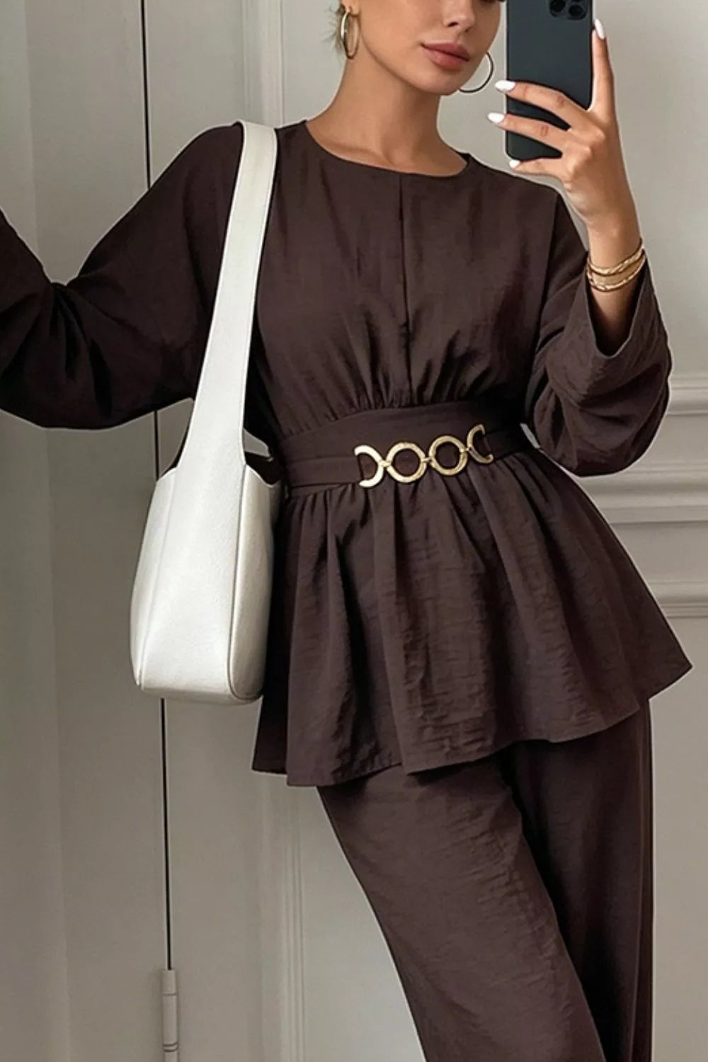 Brown chain-waist top and pants set