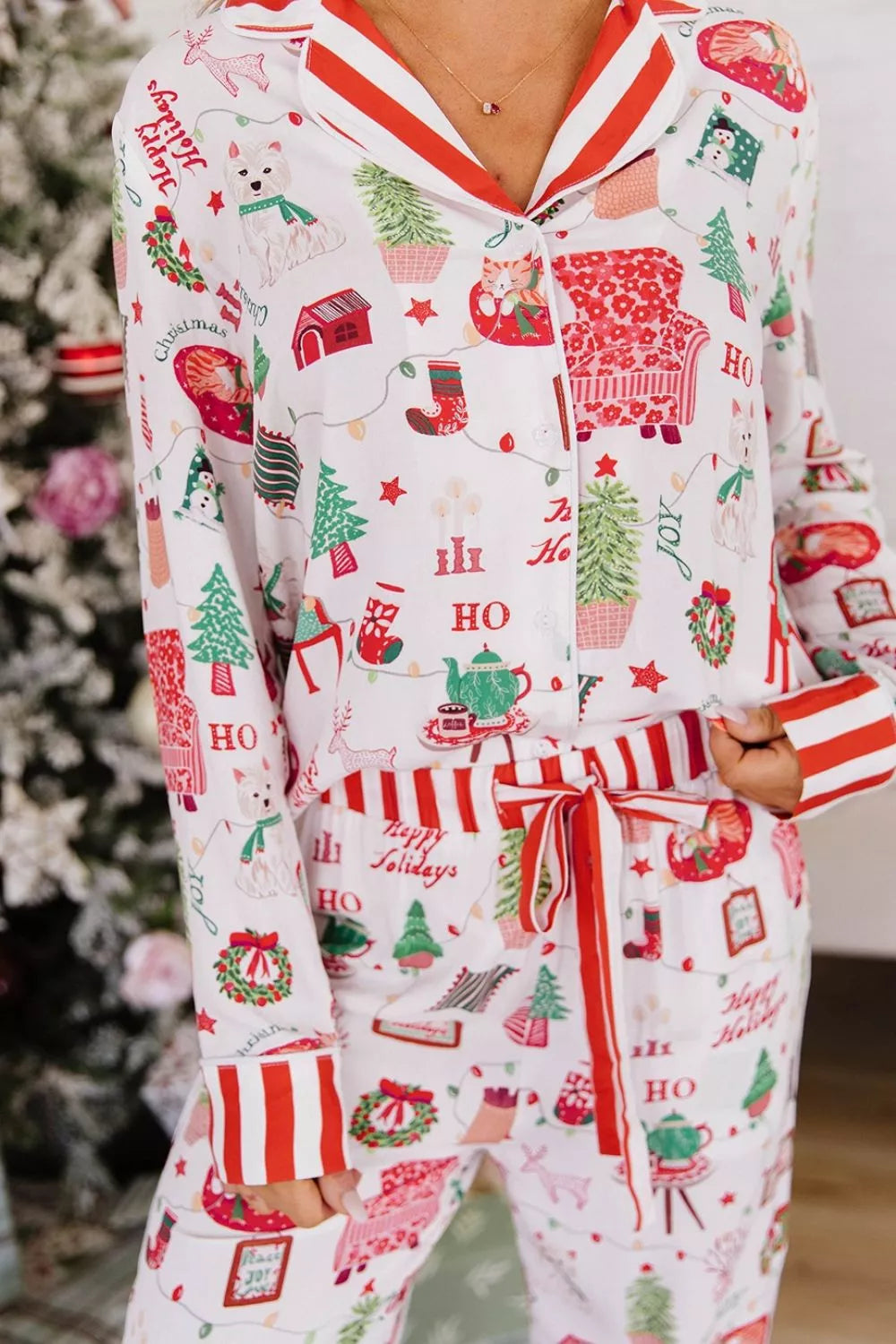 Christmas Print Button-Front Lounge Set, top detail